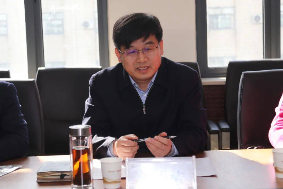 民权县县委书记张团结同志在讲话中提出,河南省中医院与民权县中医院