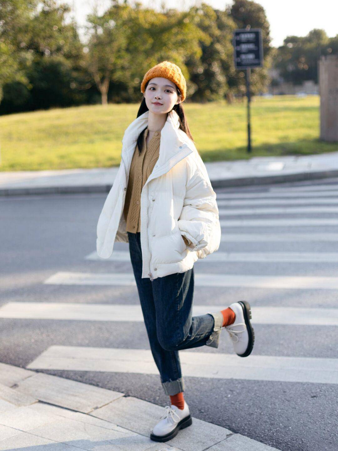 羊羔 普通女生冬天怎么穿才洋气？看看这些穿搭造型，日常实用又显气质