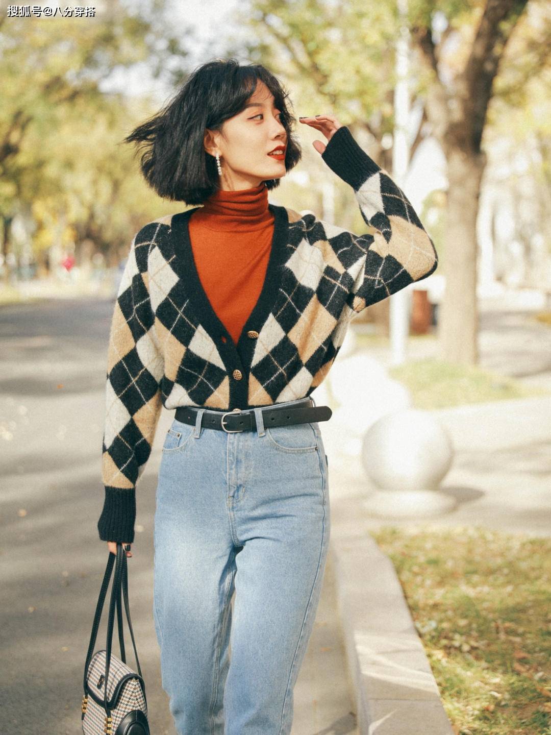 毛衣 冬季就适合穿“法式风毛衣”，这些单品百搭又显气质，美得高级