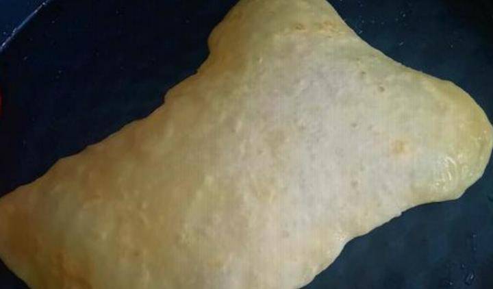 蔬菜|想吃鸡蛋灌饼不要出去买,教你在家做,柔软多层,好吃又过瘾