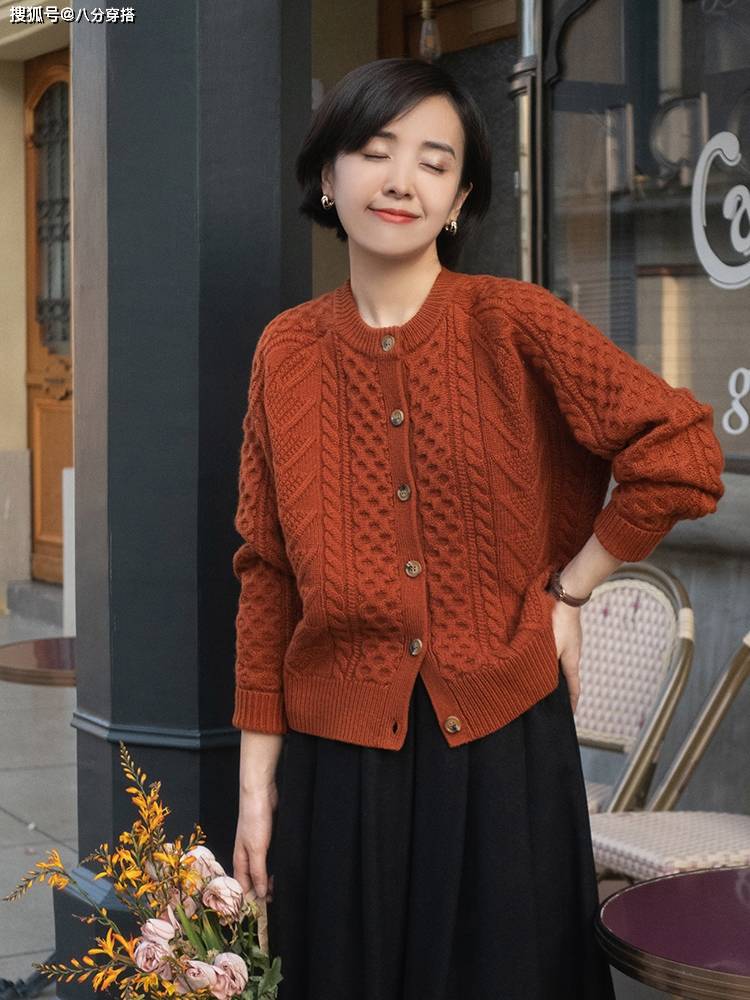 整体 冬天“毛衣”怎么穿更高级?这些保暖温柔的搭配,照搬也不会错