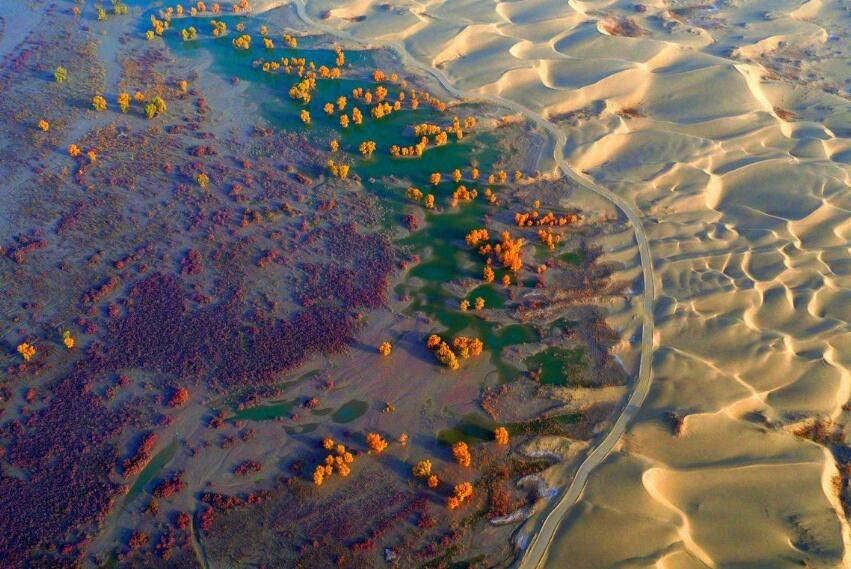 新疆沙漠的沙子有多厚？为什么这里的沙子不能盖房子？