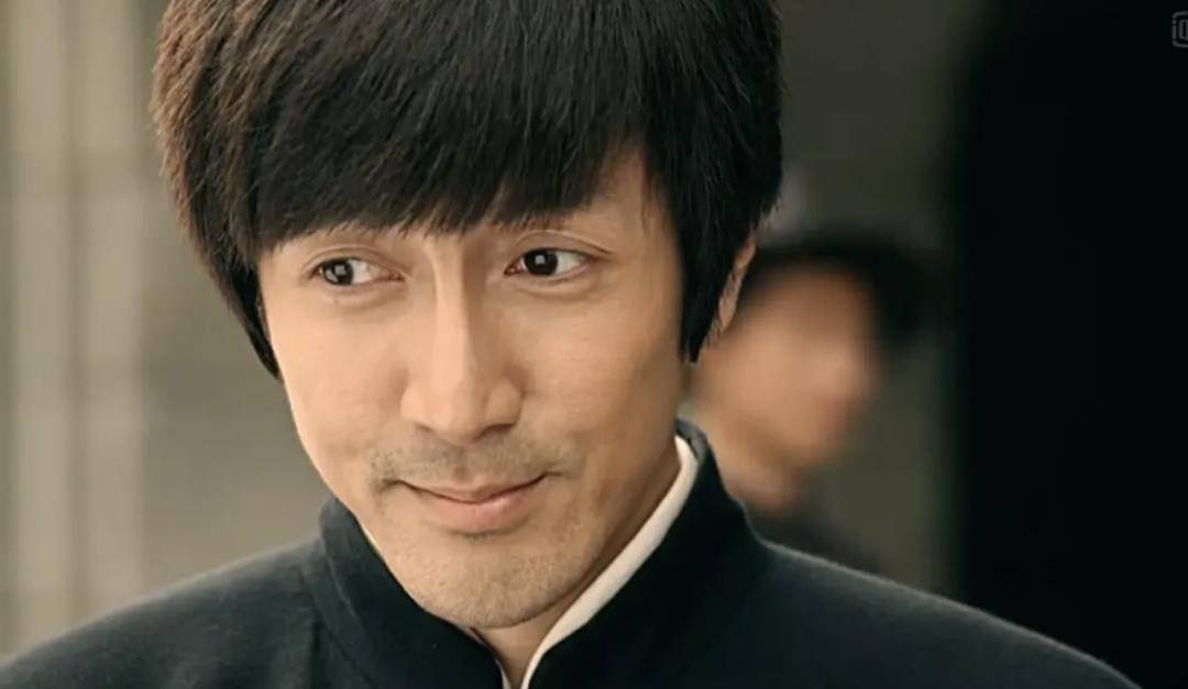 嬴政|40岁张鲁一演13岁嬴政被吐槽，实力派“装嫩”也翻车？