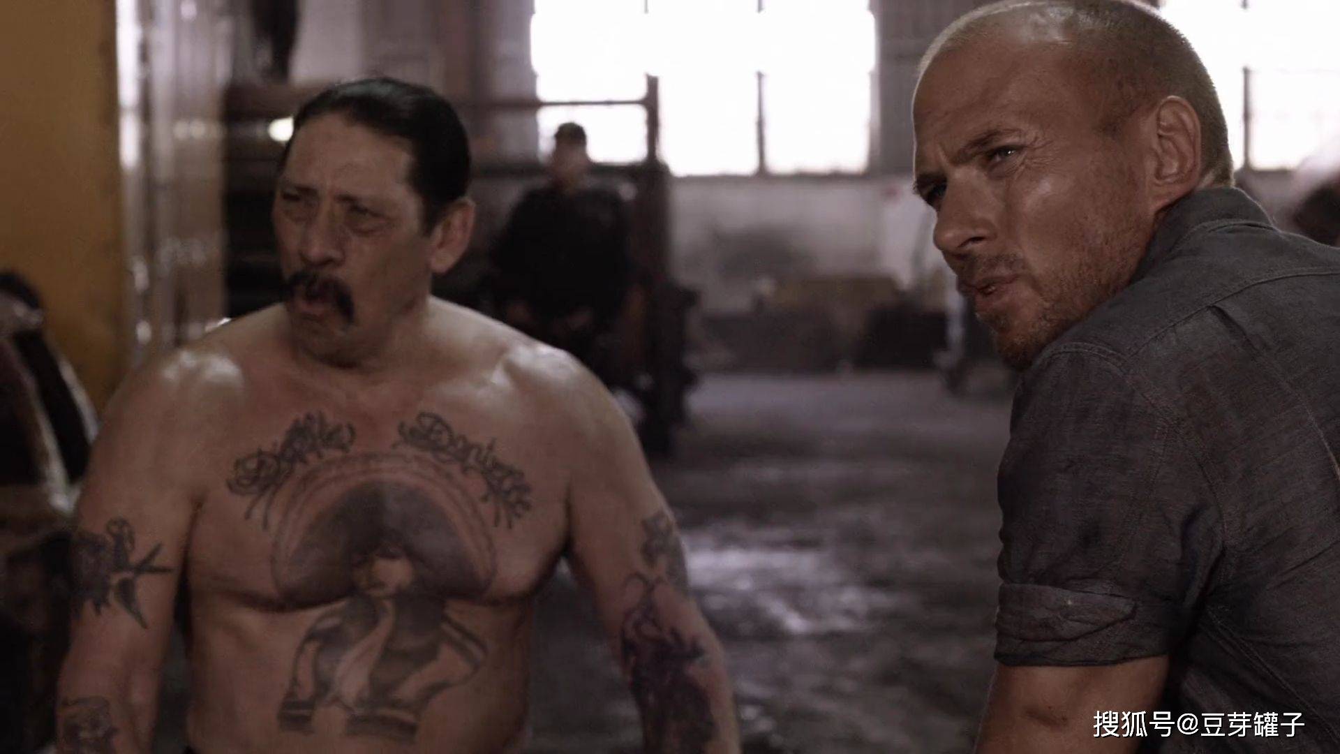 成本|《死亡飞车2》,更爽更暴力,尺度更大的飙车电影!