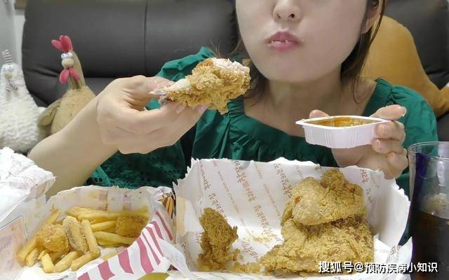 血糖|25岁姑娘血糖从11.9到5.7，是怎么做到的？或常吃这3种食物有关