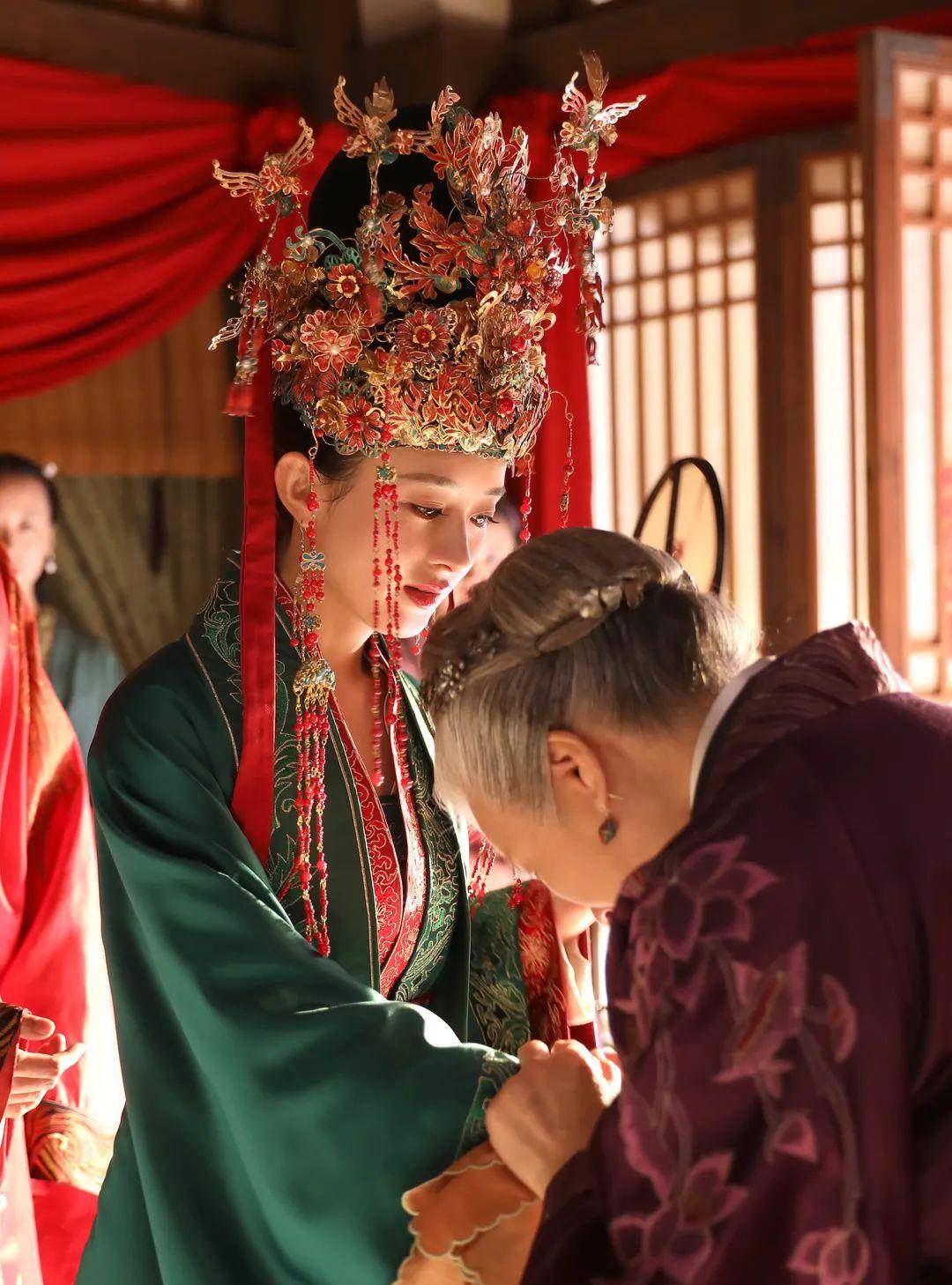 什么|33了还在执着演13岁少女,赵丽颖你让我说你什么好?