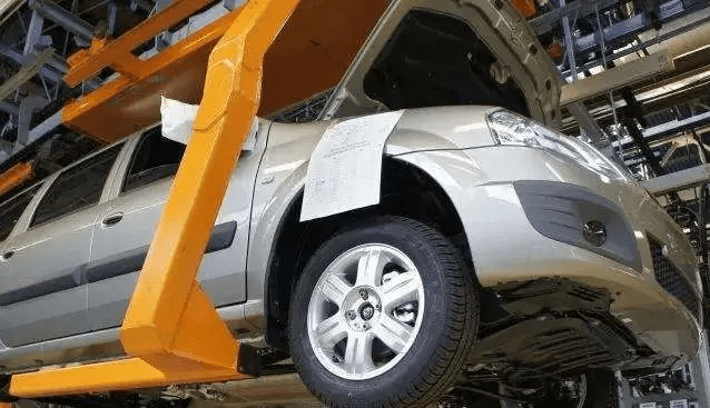 全面停产配件严重短缺这里最大汽车制造厂停产