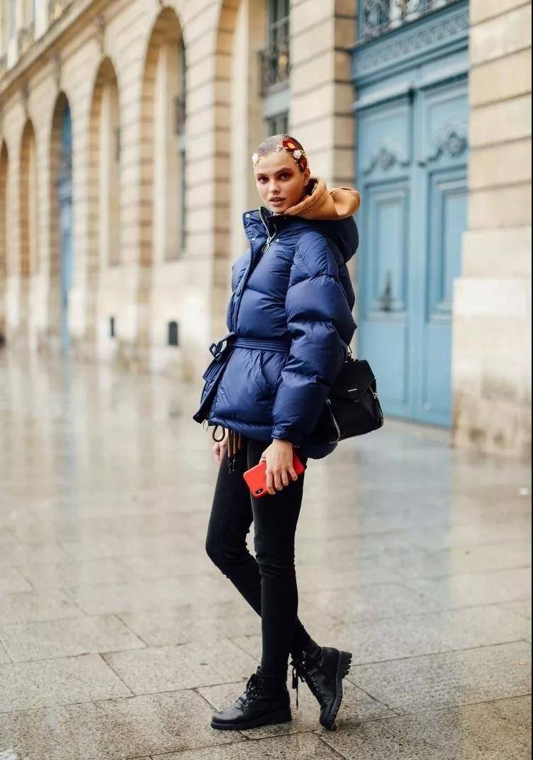 颜色 今年冬天的王炸组合“羽绒服+卫衣”,保暖又洋气,好穿易上手