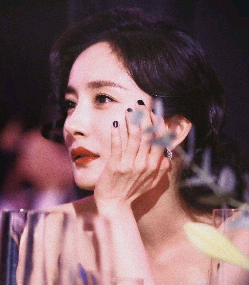 观点评论杨幂——上镜女神脸