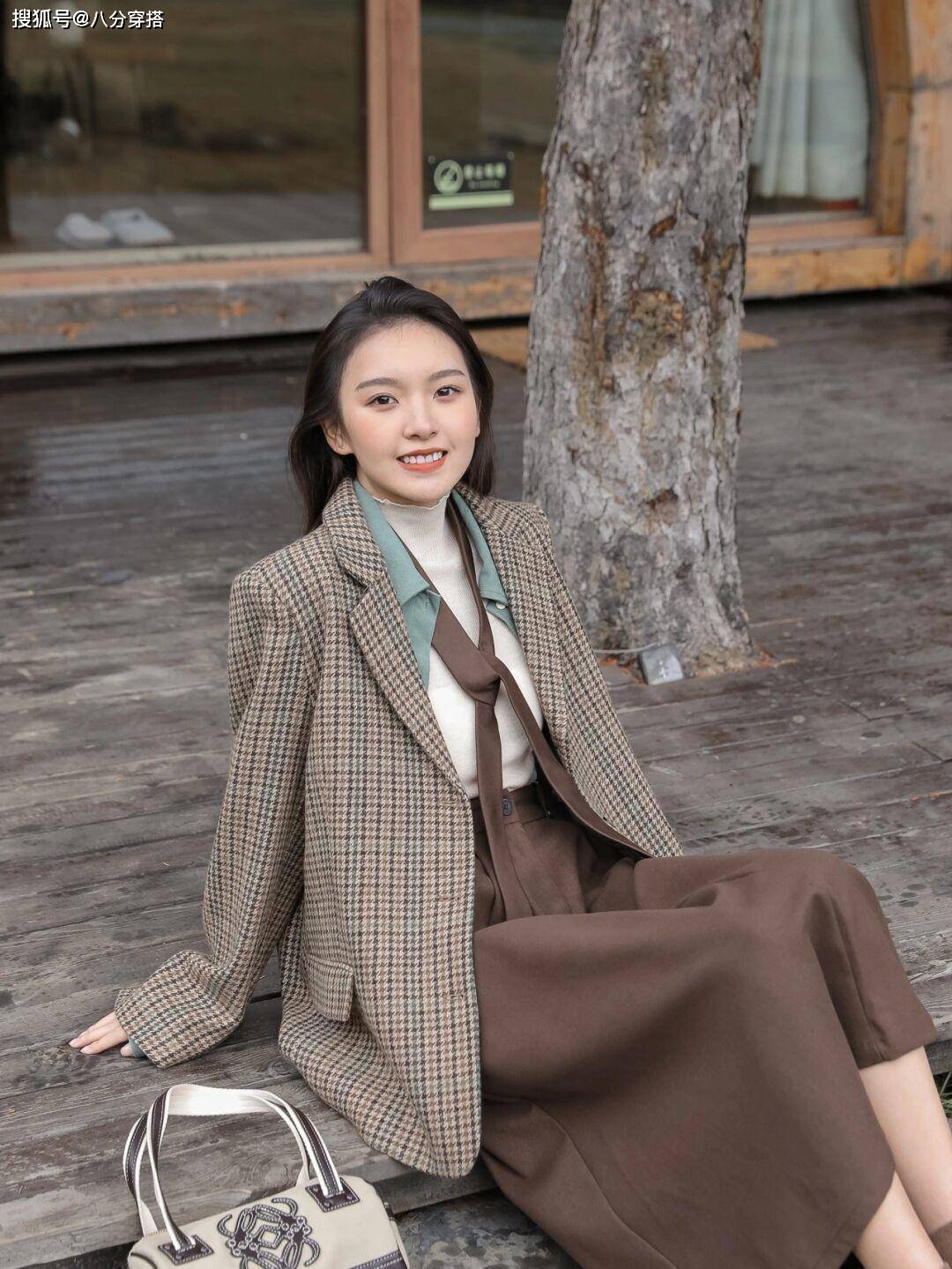 整体 谁说职场穿搭只能严肃？看看这些“毛呢西装”，知性简约又洋气