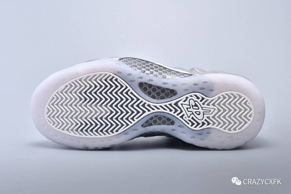 质感 耐克 Nike Air Foamposite One Chrome 白银炫彩哈达威喷泡一代高帮篮球鞋