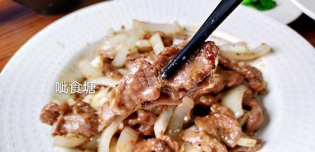 如何把肉过油 da0b24cf0bf2492991cbc3796332d73a.jpeg