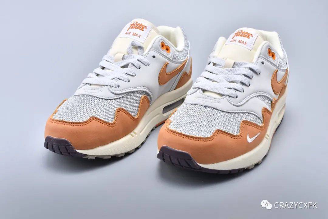 Max 耐克 Nike Air Max 1 Monarch x Patta 联名灰棕麂皮波浪纹拼接气垫复古运动鞋