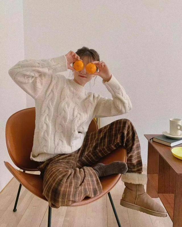 短裙 今年最流行的保暖穿搭,时髦好看的“不露腿”搭配