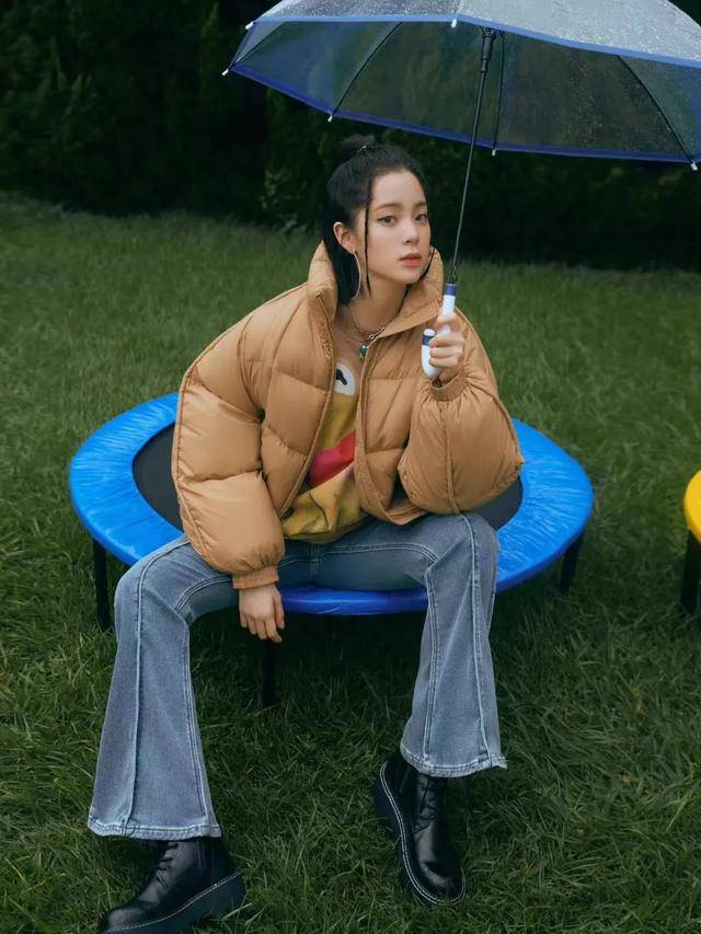 短裙 今年最流行的保暖穿搭，时髦好看的“不露腿”搭配