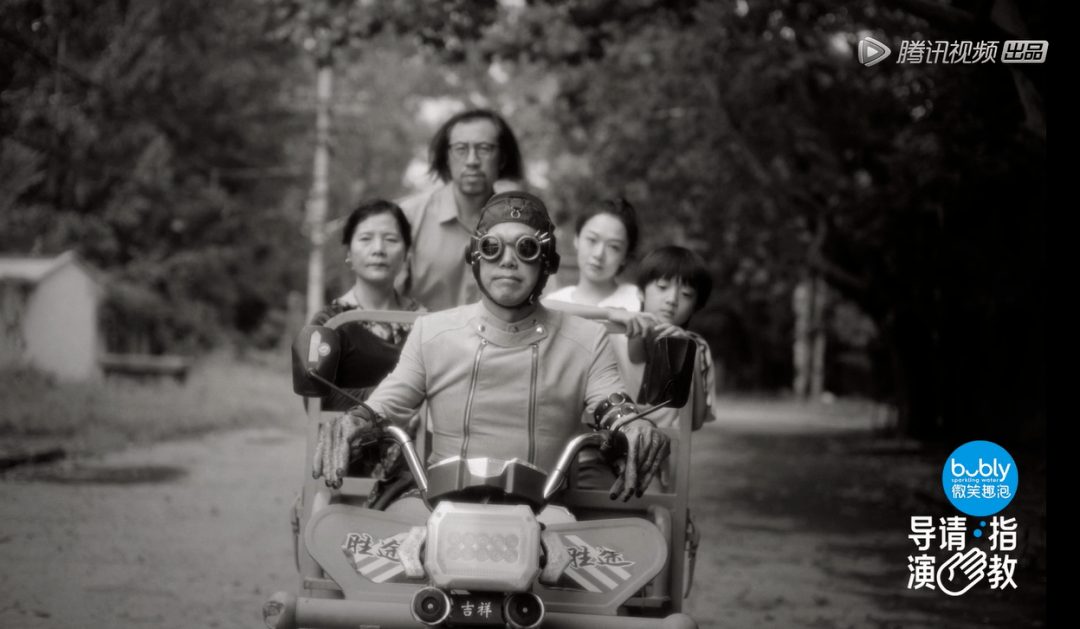 因为|导演制片人影评人扯起头花来，比明星撕X还好看？