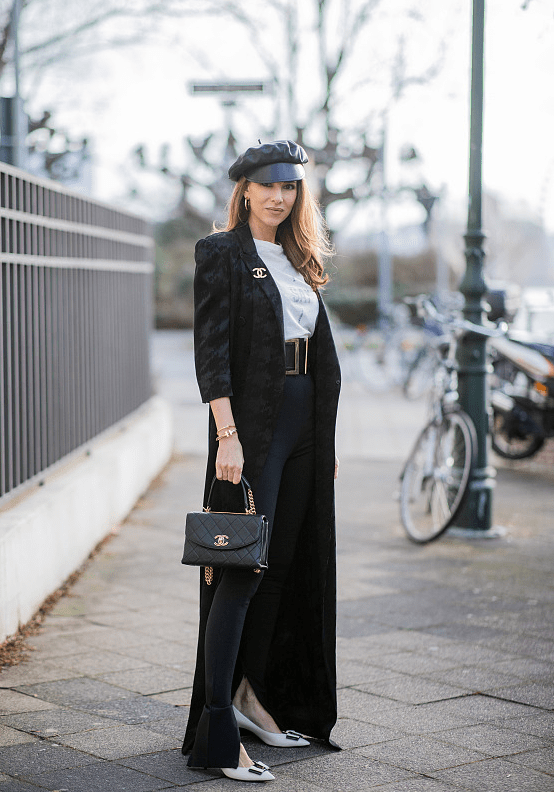 黑色 穿来穿去，还是极简风“黑色大衣”最时髦，百搭不踩雷还好看