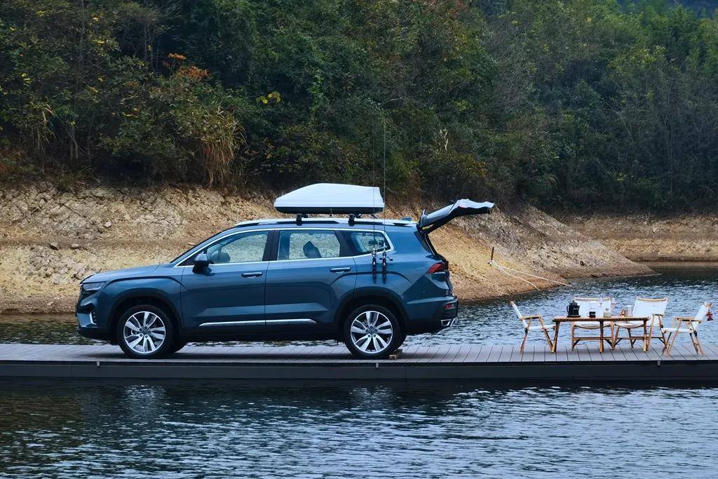 吉利改款钓鱼suv上市,买新款还是选旧款有很大讲究_搜狐汽车_搜狐网