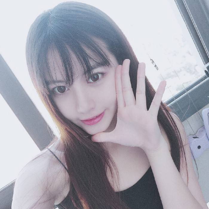 嘛嘛我也想要一份甜甜的网恋!_女生