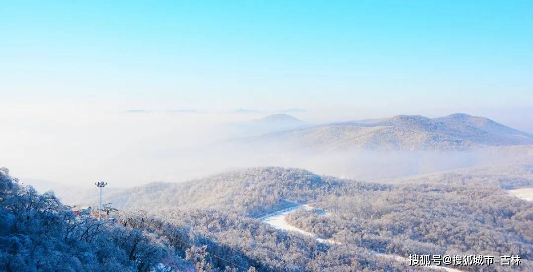 长春市副市长赵显到庙香山滑雪场调研