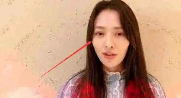 郭碧婷36岁郭碧婷近照流出，暴瘦脱相成路人，网友：还我女神