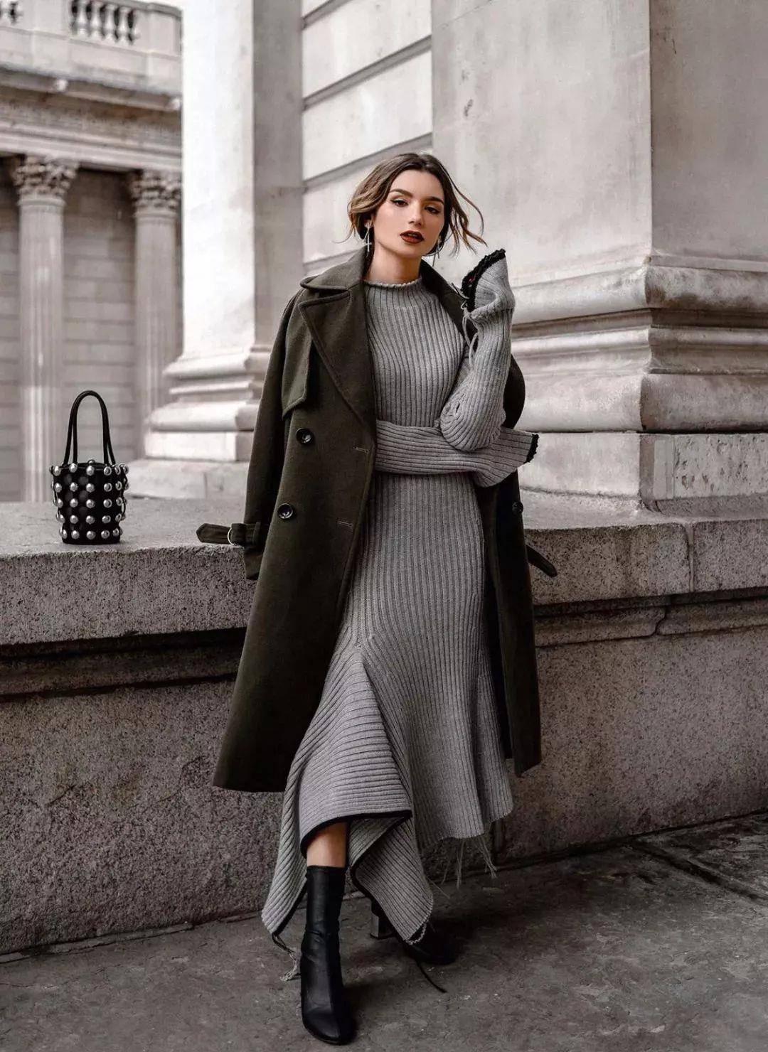 美得 入冬穿大衣＋裙子，美得无可救药！