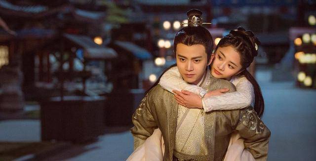 演技|“神奇”的任嘉伦：主演8部电视剧，仅糊了5部，女主是谁很重要