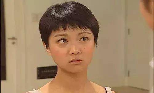 身材被称为“香港最后的少女”，如今40岁长这样你敢信？