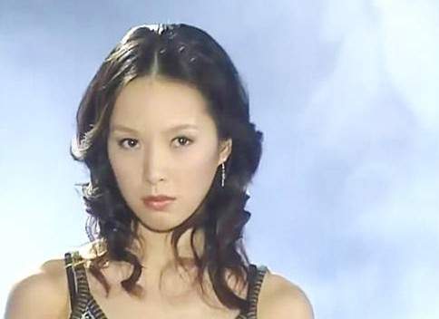 芙蓉|国剧女主类型多样，正面形象最是惹人爱，可阿精却是独一份的反派