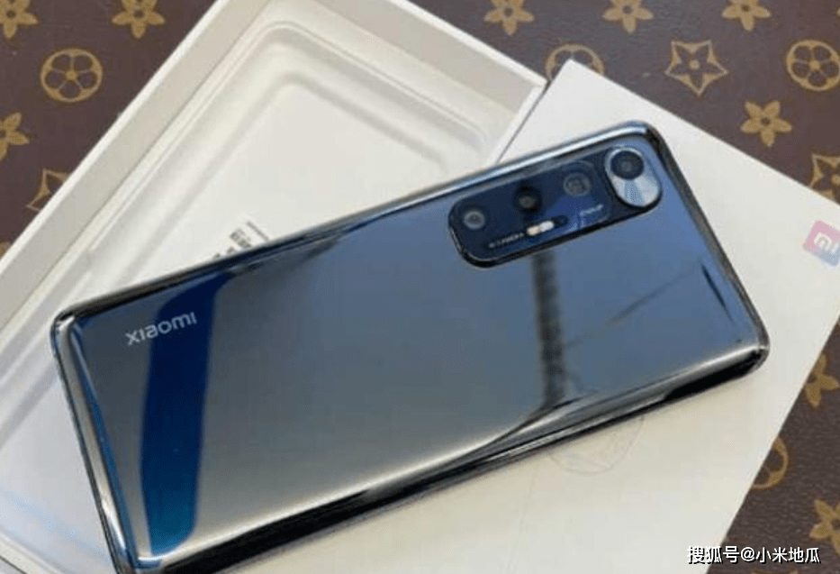 骁龙870旗舰手机,曲面屏 1亿主摄,清仓退市256gb仅售2319_小米