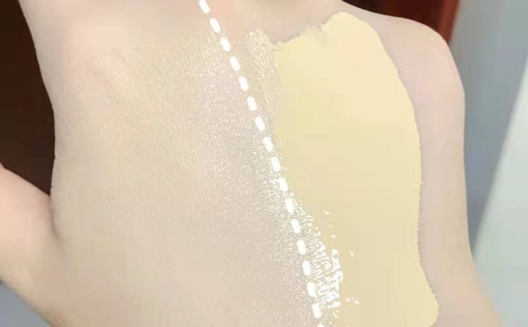 产品混合皮女生怎么选粉底?这4款高遮瑕、粉感细腻,值得入手!