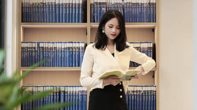 因为|樊胜美:你过得苦,真的不是因为穷!