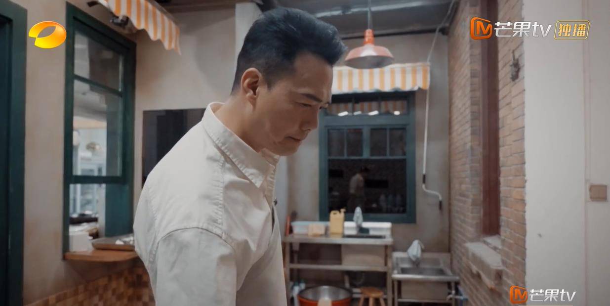 节目组|《大湾仔的夜》第一期播出，效果并不好，节目组在3个地方踩雷