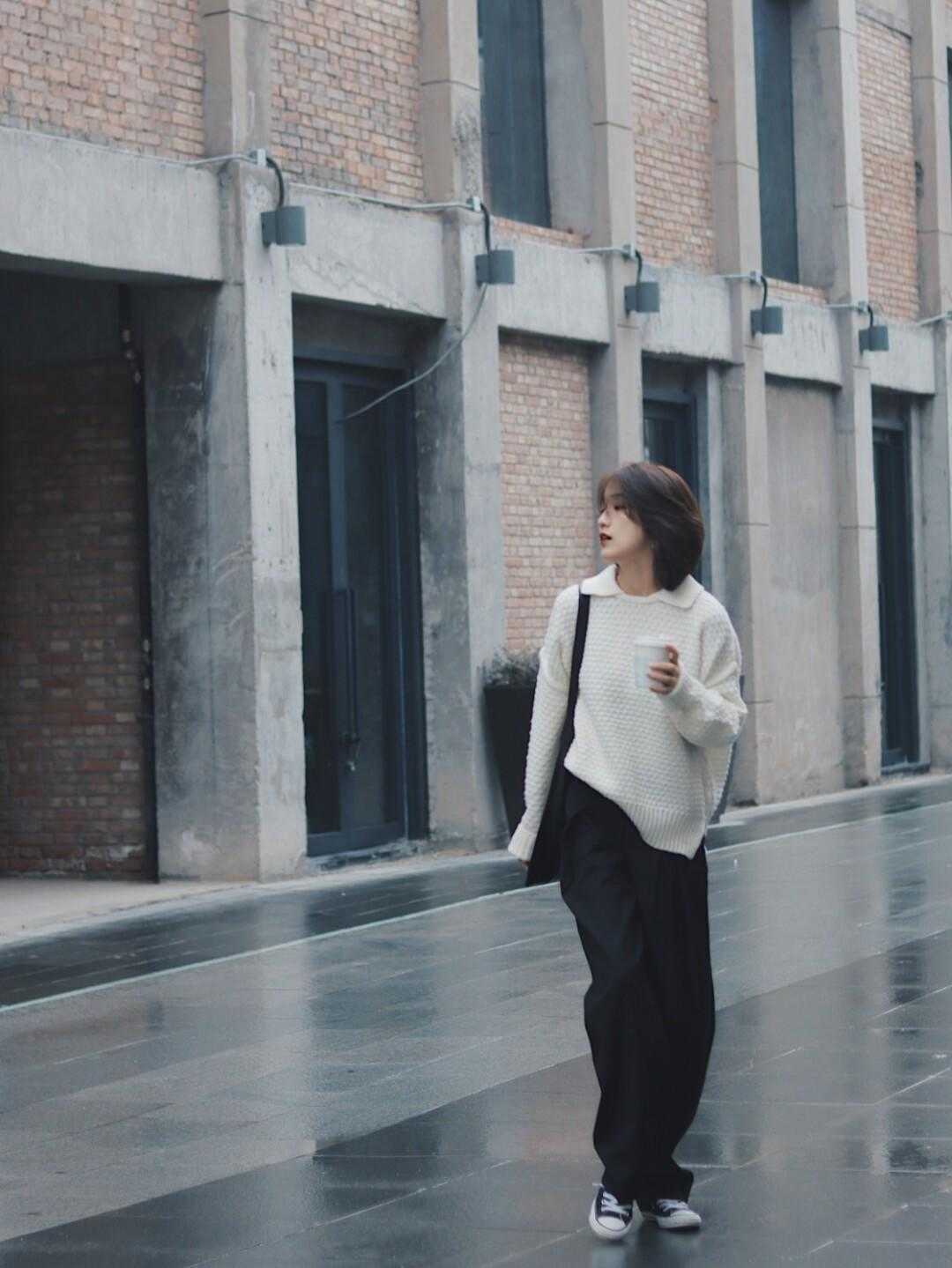 身材 微胖女生冬天怎么选裤子？这几条裤子遮肉显瘦又百搭，冬天穿刚好