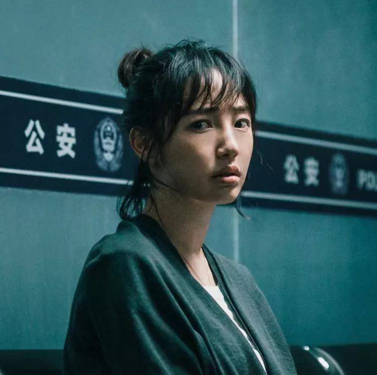 铁道|首日票房超4000万元，白百何新片轻松登顶日票房榜首！