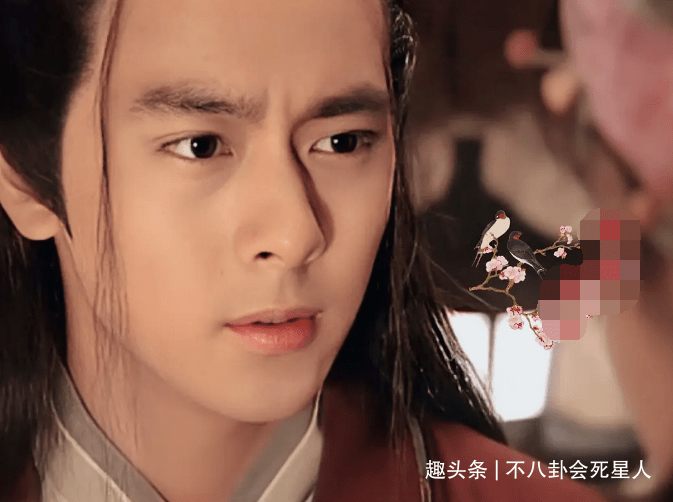 刘宇内娱男星越来越精致,刘宇外出都戴手膜,蔡徐坤眼线眼影妆感浓