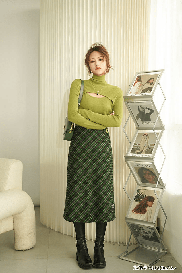 曲线美 冬季“半身裙”怎么穿更好看？建议从这4个方面入手，优雅显高挑