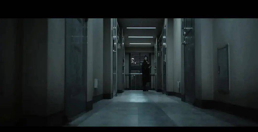 剧情|为什么翻拍后的《门锁》没那么吓人了？