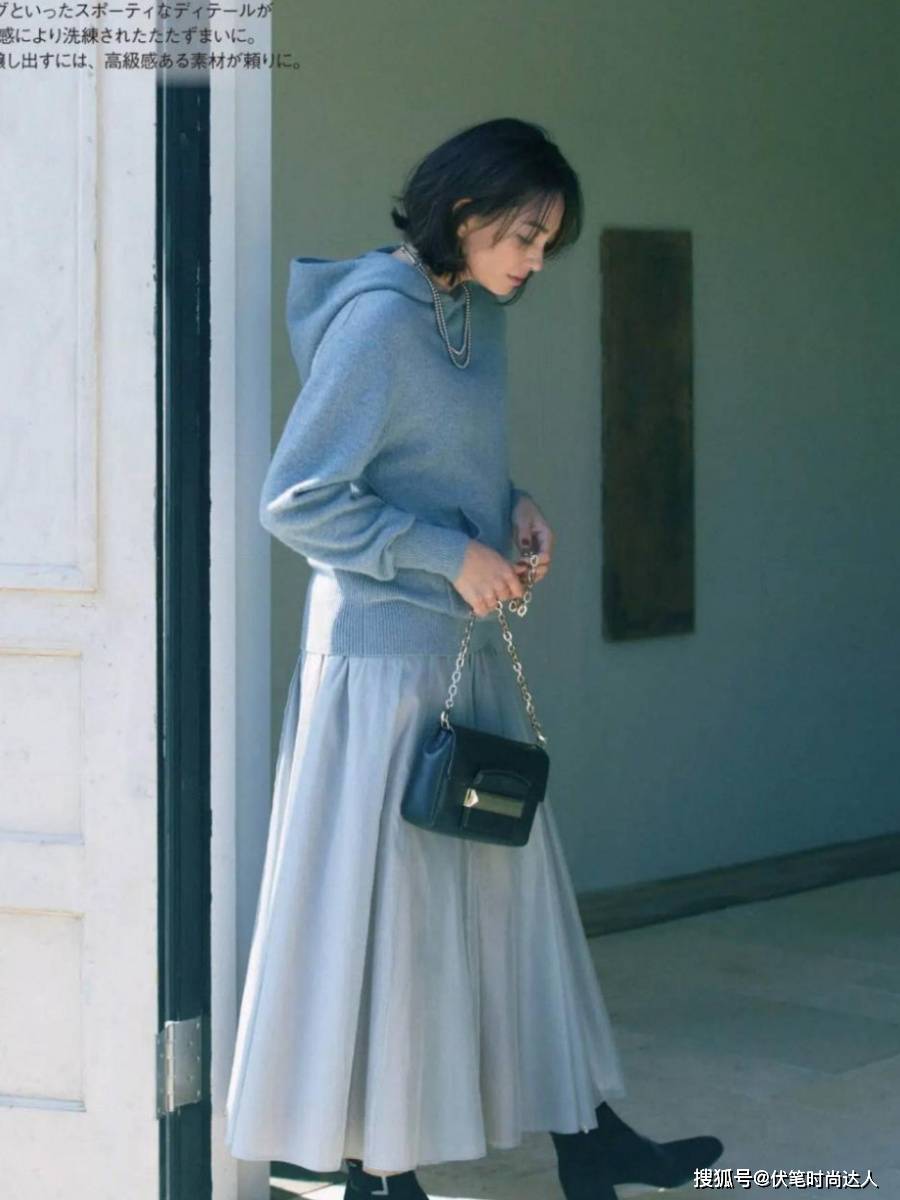 身材 冬季，50岁女人要好好打扮！学日本博主这样穿，优雅高级又提气质