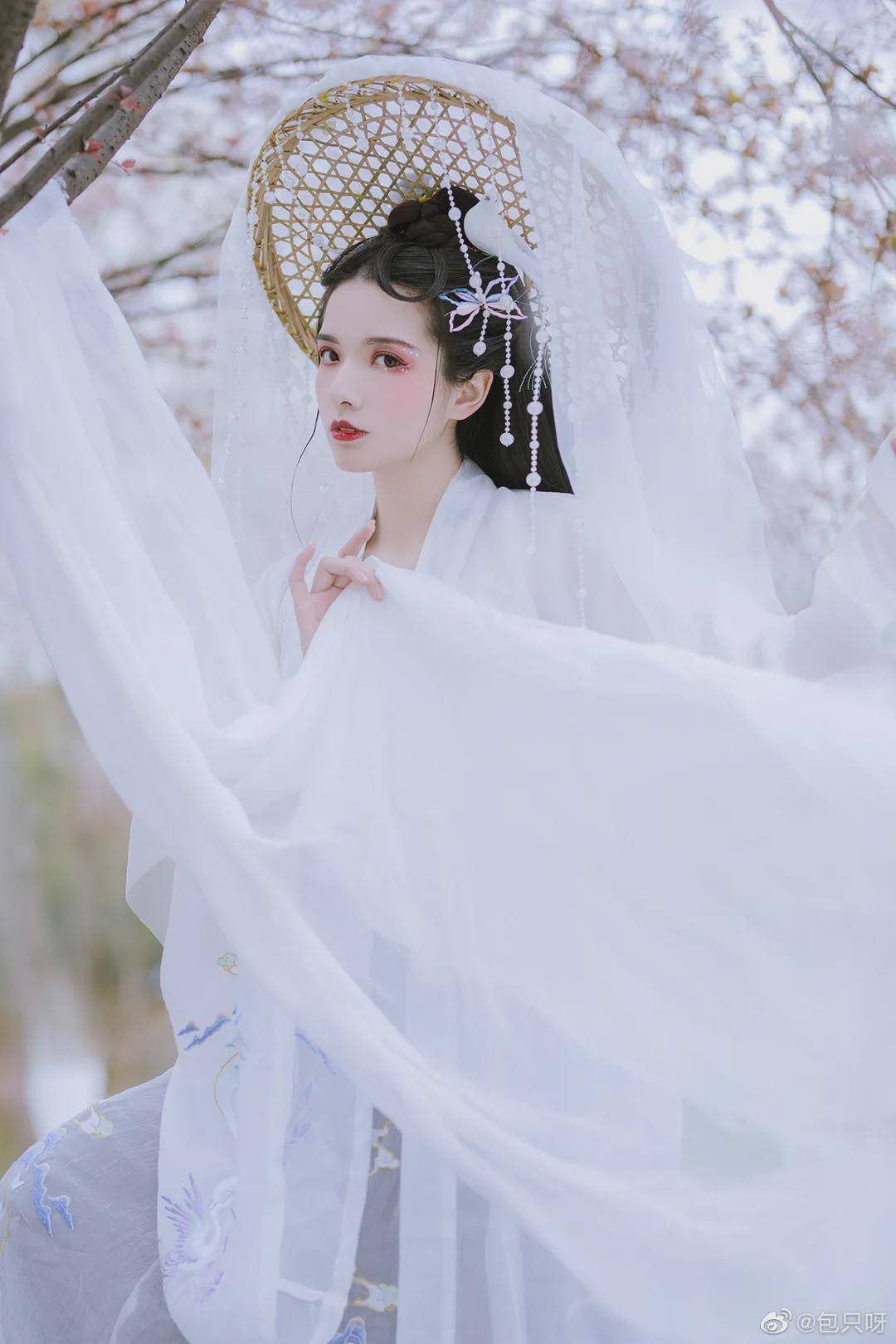 仙女 汉服小仙女：风物长宜放眼量