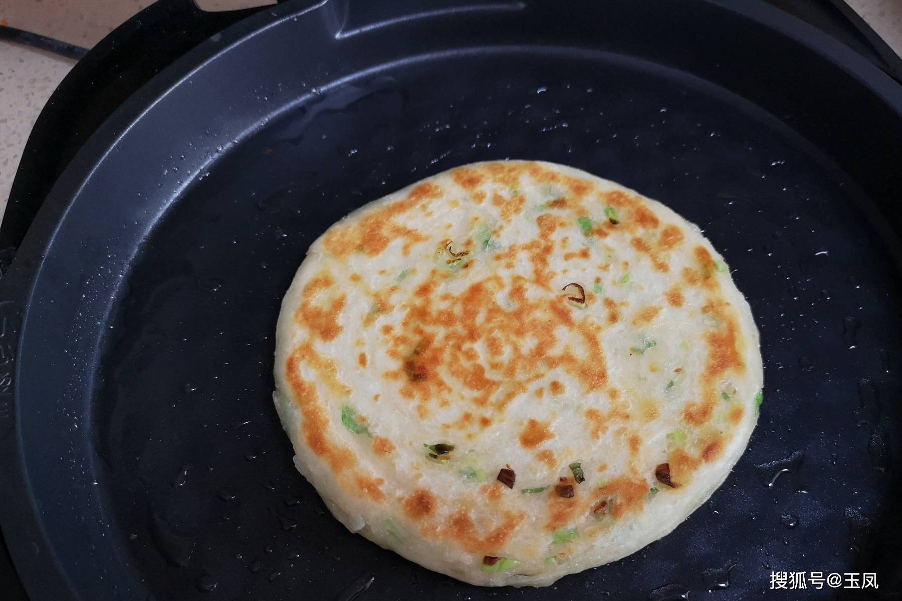 葱花|3块钱做10张手抓饼,一周早餐不用早起,外酥里软,层次多,真香