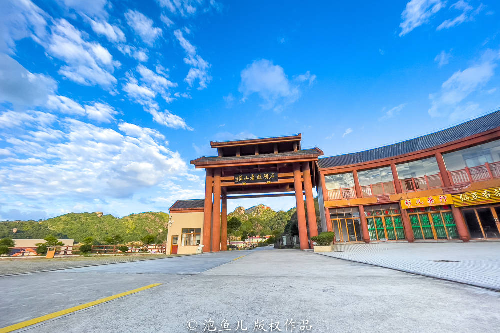 景区|广东大山发现神秘天池，常年水位不变，游客纳闷：这水是哪来的？