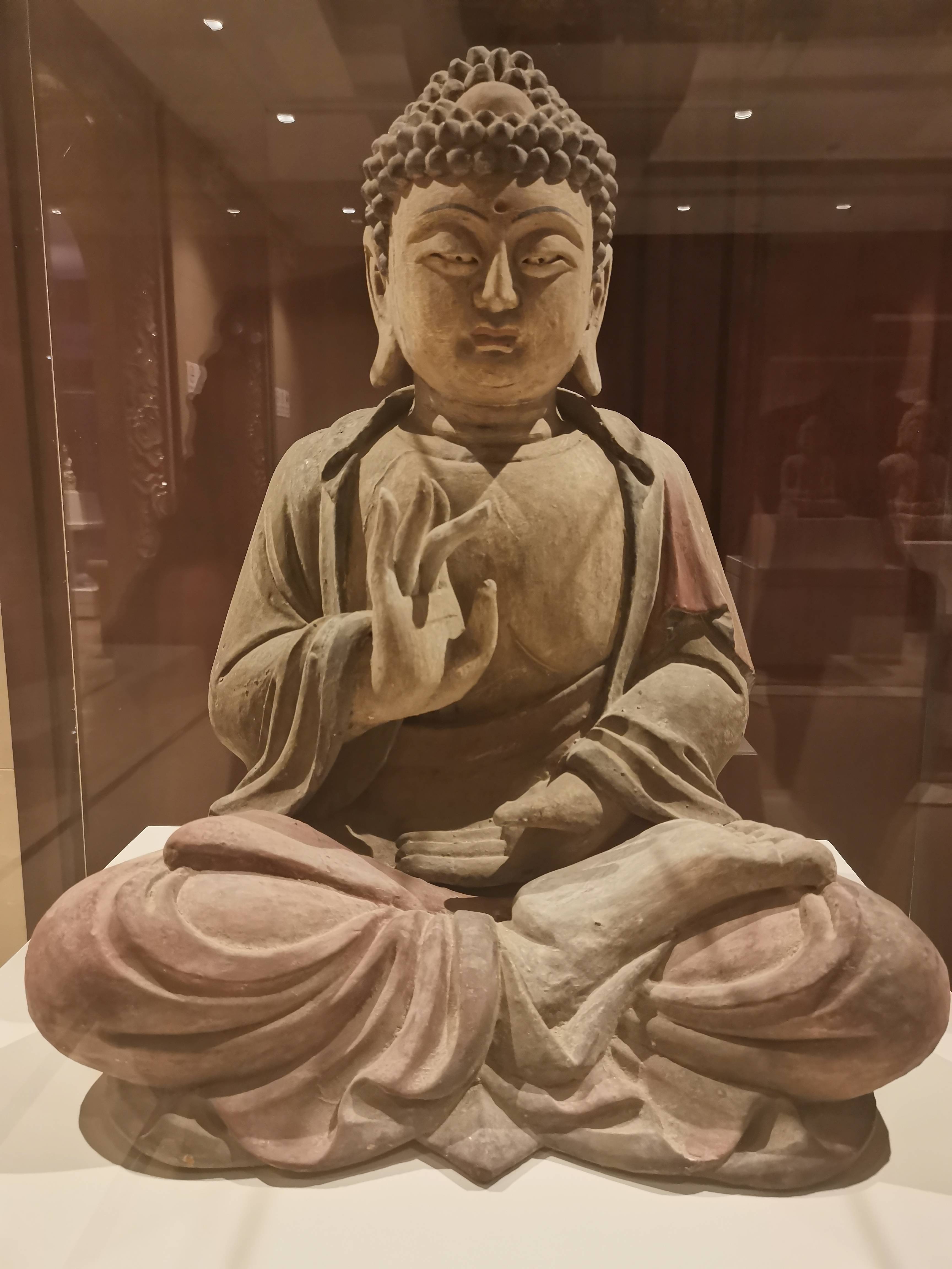 佛教文化艺术馆藏品赏鉴（15）古雕塑木胎彩绘三世如来艺术造像_手机搜狐网