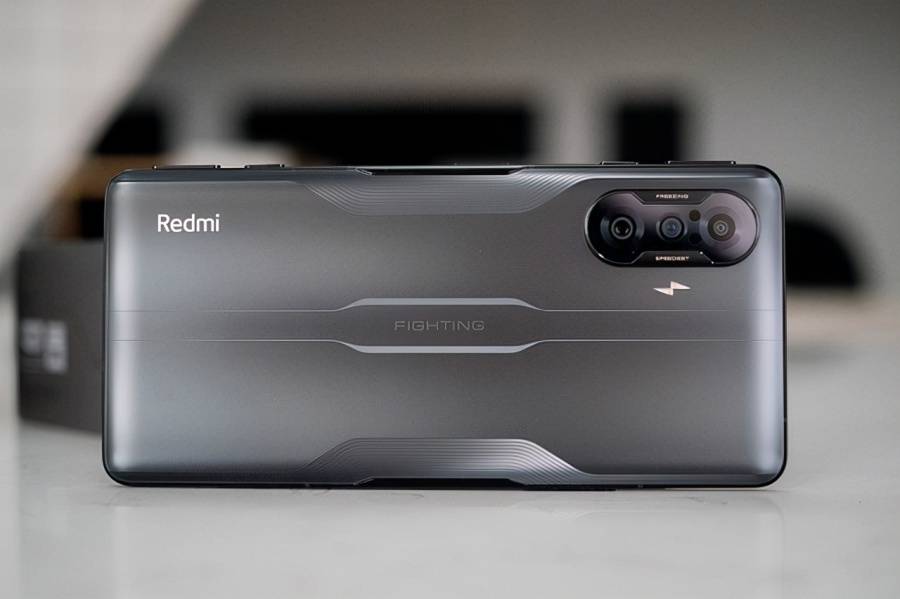 12G＋526G旗舰跌至2199，67W＋5065毫安，大电池真香