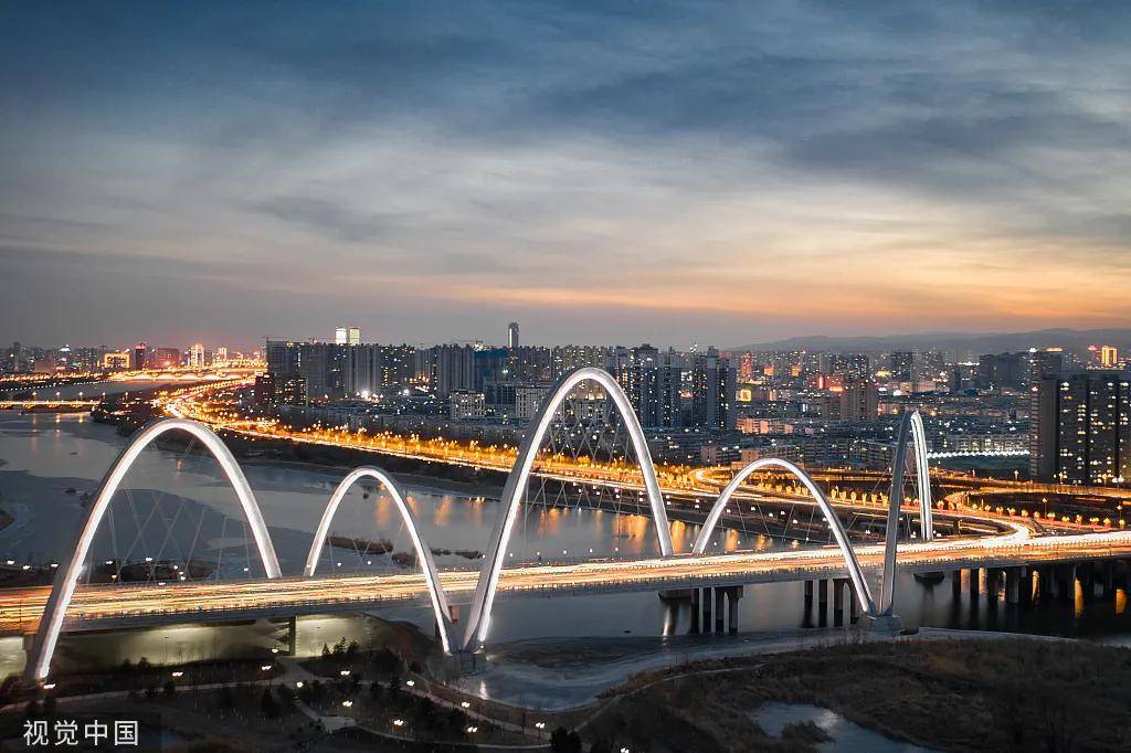 南,北中環橋夜景04晉國頹墉生草樹皇家瑞氣在樓臺今天的太原,今天的