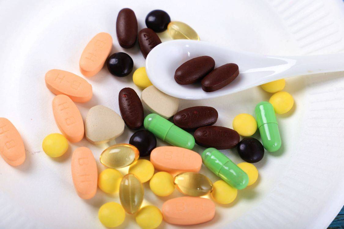 肝脏|高血糖患者注意，在服用二甲双胍期间，这4种行为要注意避免