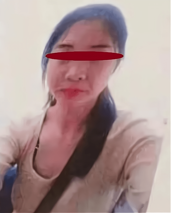 争吵过程中,黑人外教掏出来早已准备好的"勃朗宁"牌折叠刀,不由分说地