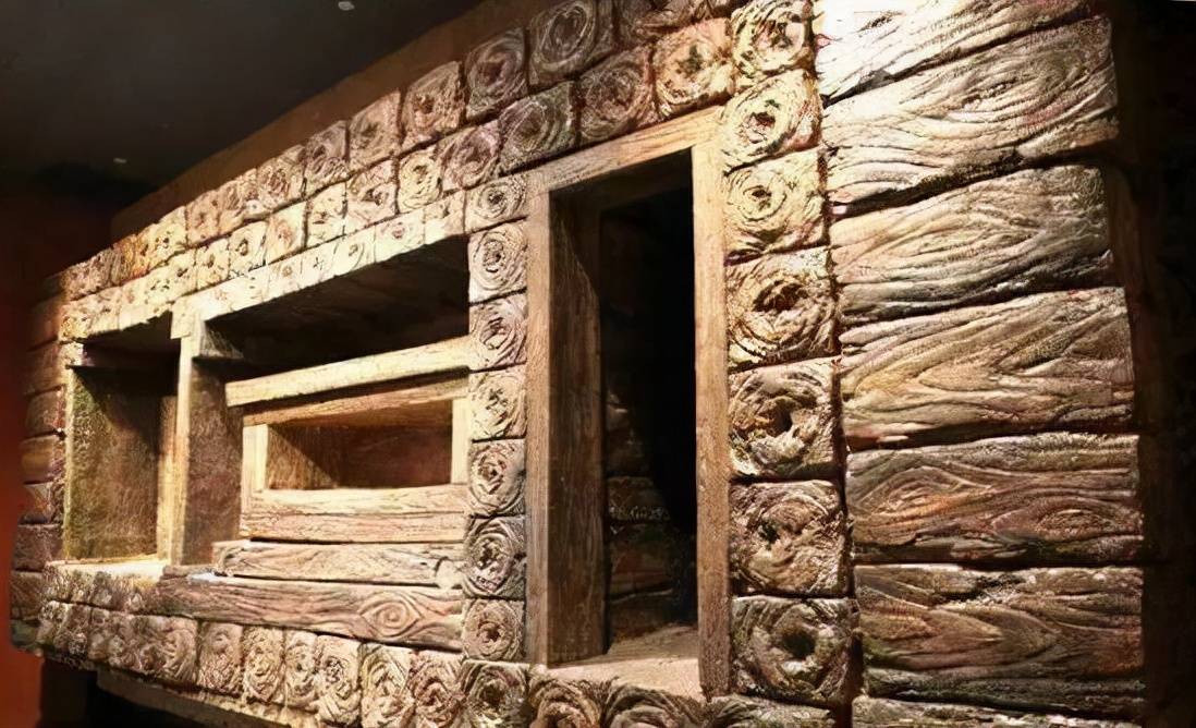 江西南昌发现汉代古墓,盗墓贼功亏一篑,出土黄金百斤,文物万件