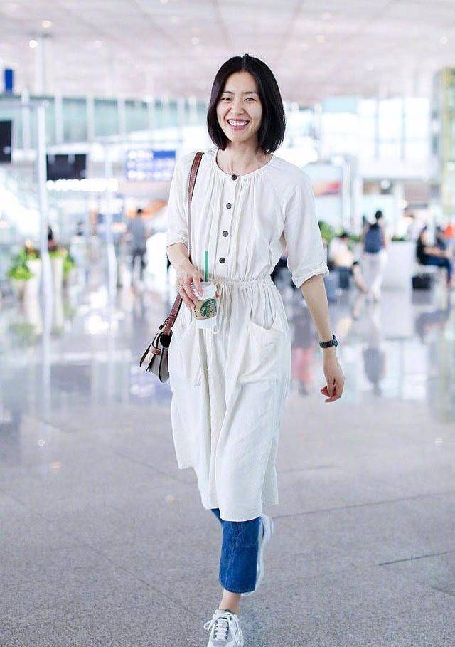 黑色 面黄肌瘦，皮肤暗沉！刘雯的摄影师真的该换了，女神被拍成这样！