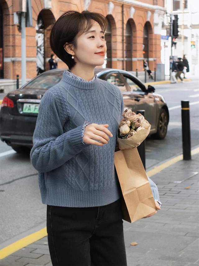 黑色 步入中年后要学会的“针织衫”搭配，看这位博主就够了，chic优雅